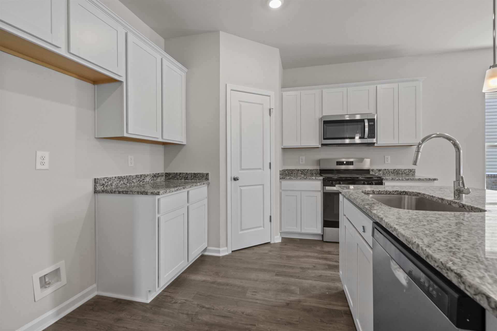 3009 Spain Ln. Photo 18