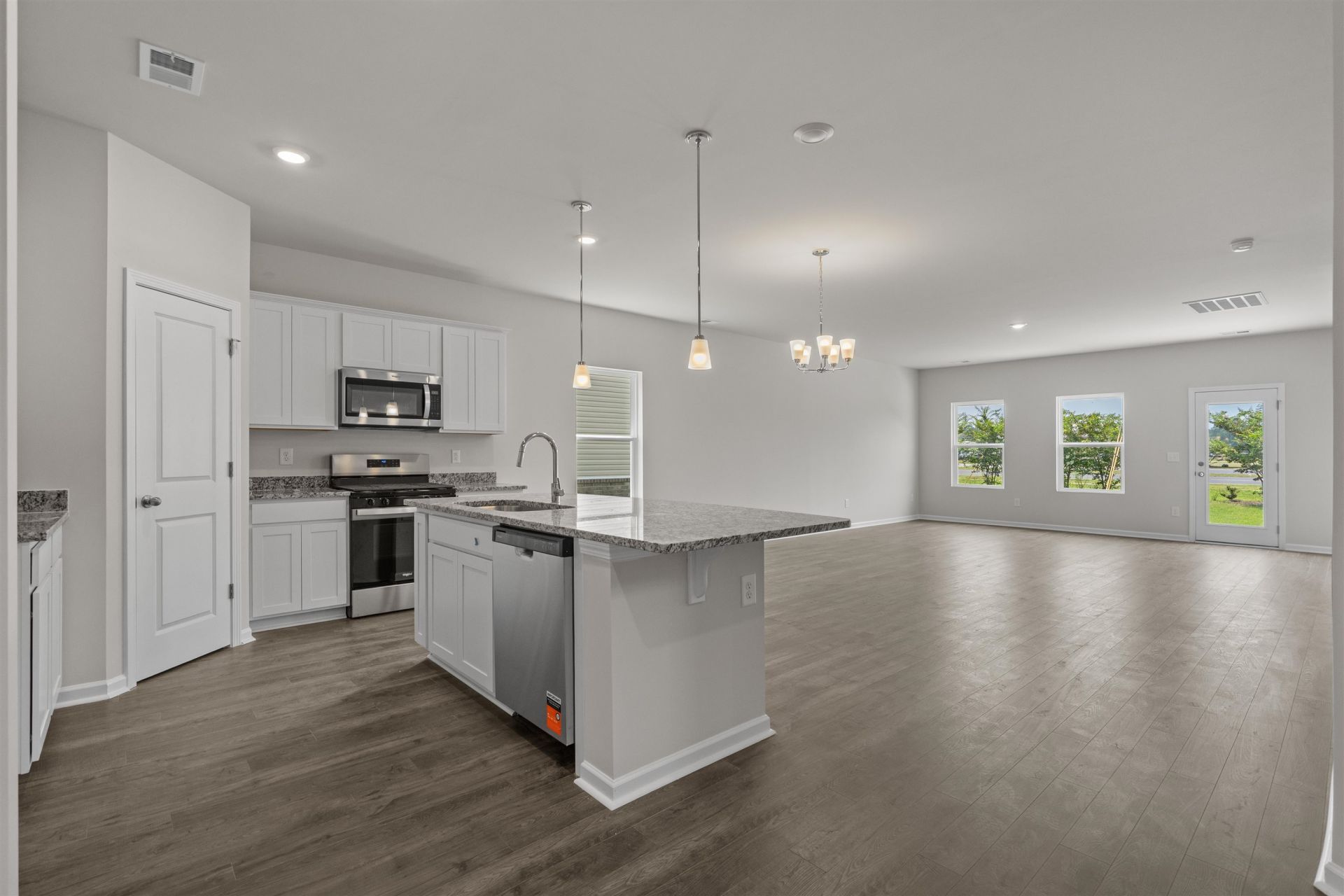 3009 Spain Ln. Photo 8