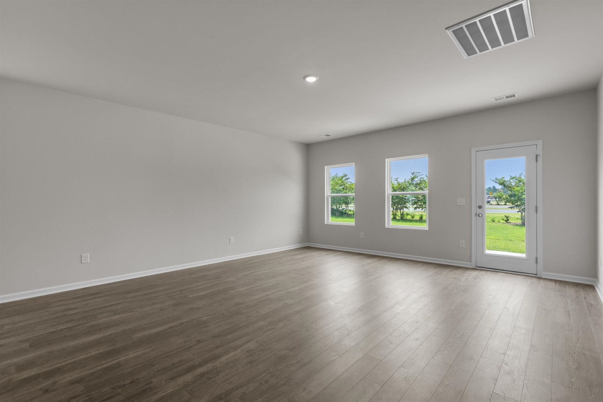 3009 Spain Ln. Photo 9