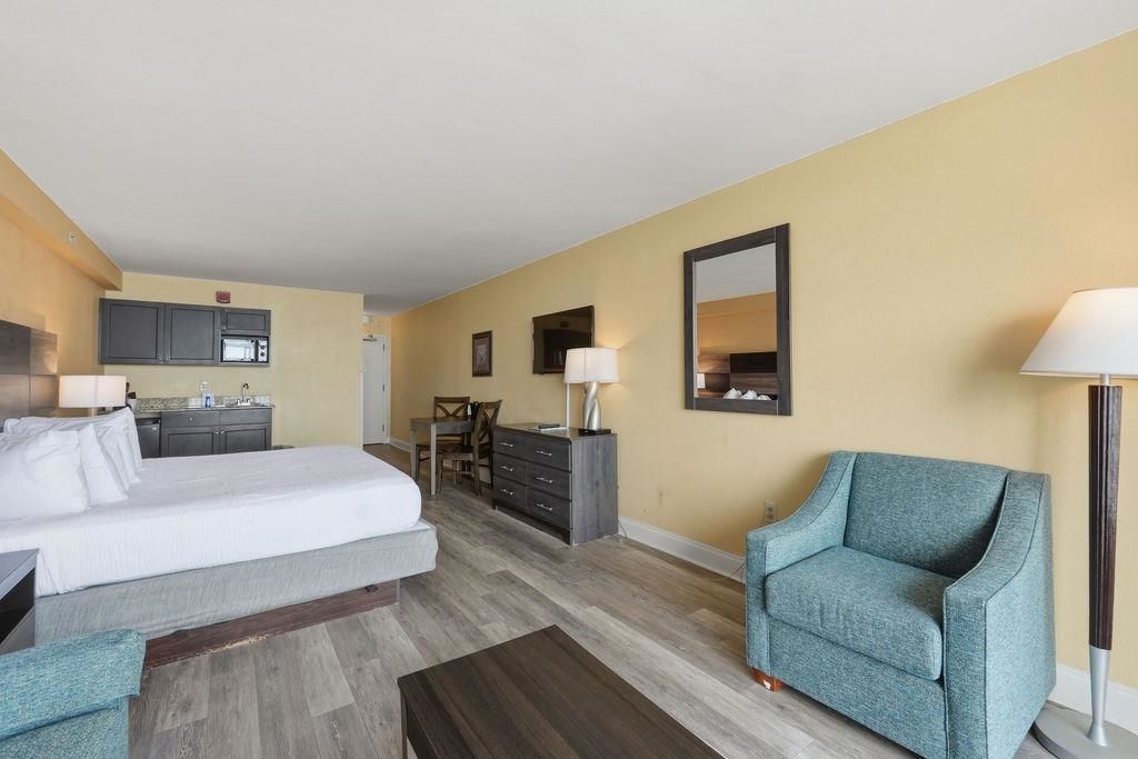 1501 S Ocean Blvd.  Photo 9