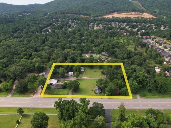 2 Maywood Dr, Little Rock, AR 72223