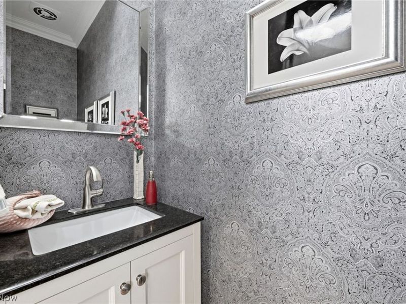 2112 Acacia Park Drive, Unit 607, Lyndhurst, OH 44124 Photo 31