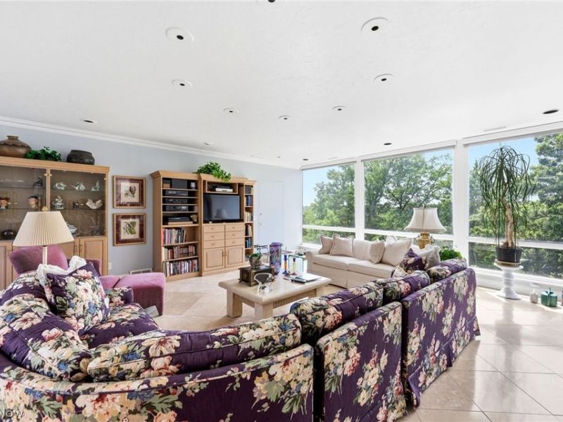 2112 Acacia Park Drive, Unit 607, Lyndhurst, OH 44124 Photo 7