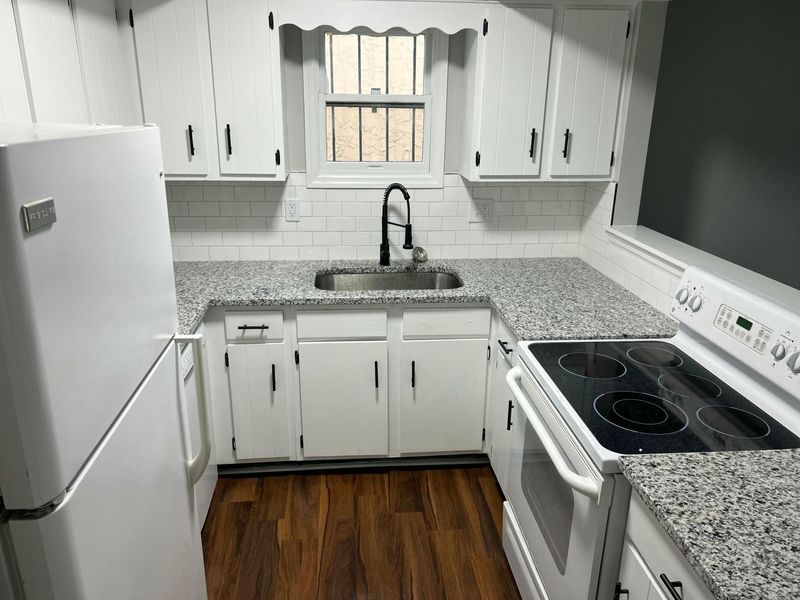 3063 Clairpoint Way , Unit 2A, Columbus, OH 43227 Photo 4