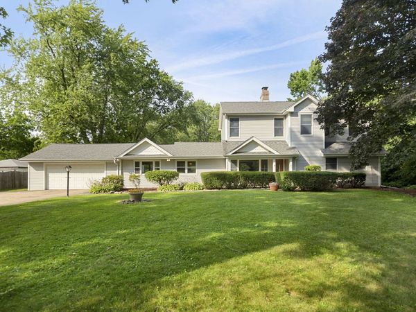 7062 Osage Road, Long Grove, IL 60060