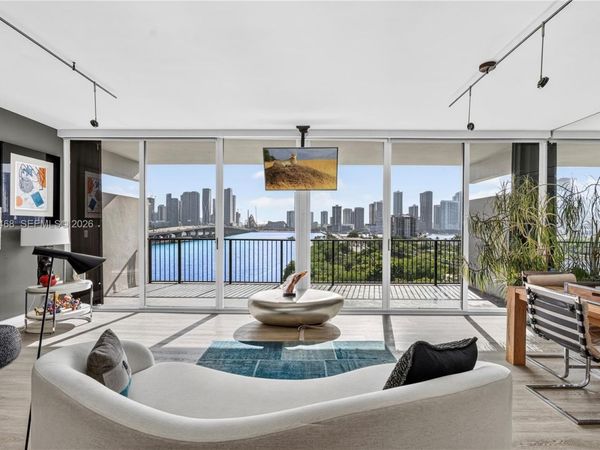 1000 Venetian Way, Unit 810, Miami Beach, FL 33139