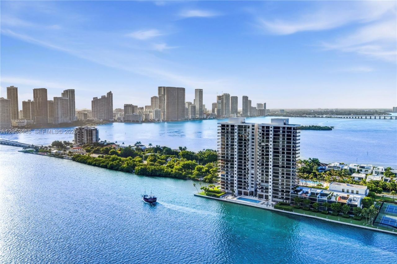 1000 Venetian Way, Unit 810, Miami Beach, FL 33139 Photo