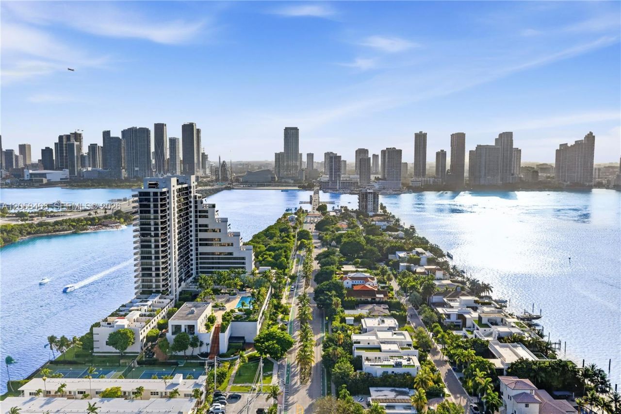1000 Venetian Way, Unit 810, Miami Beach, FL 33139 Photo