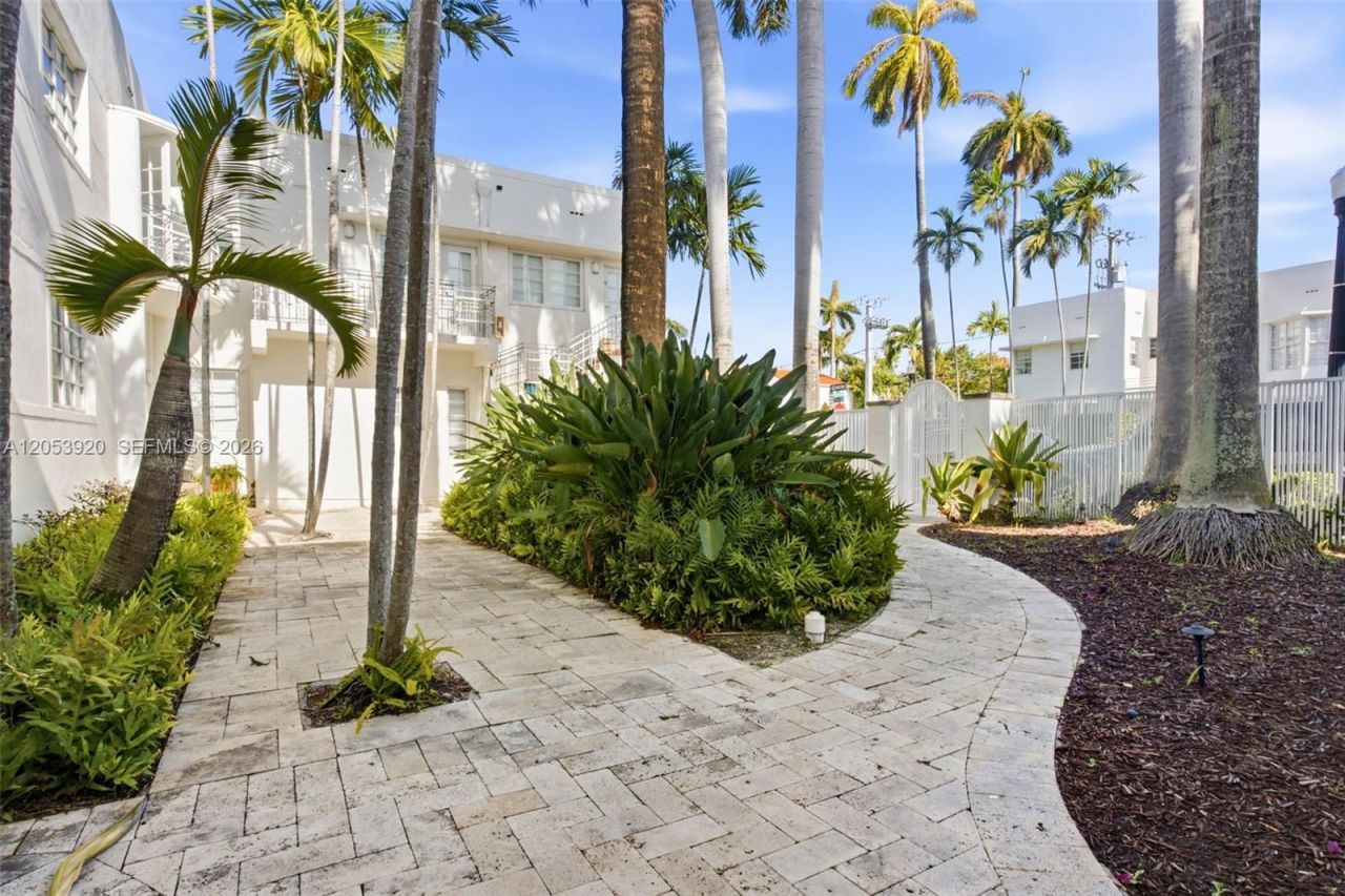 750 Espanola Way , Unit 5, Miami Beach, FL 33139 Photo