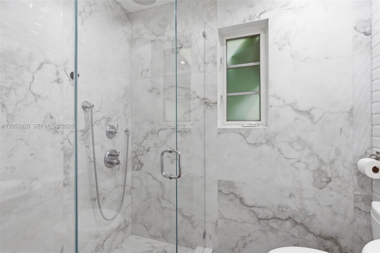 750 Espanola Way , Unit 5, Miami Beach, FL 33139 Photo