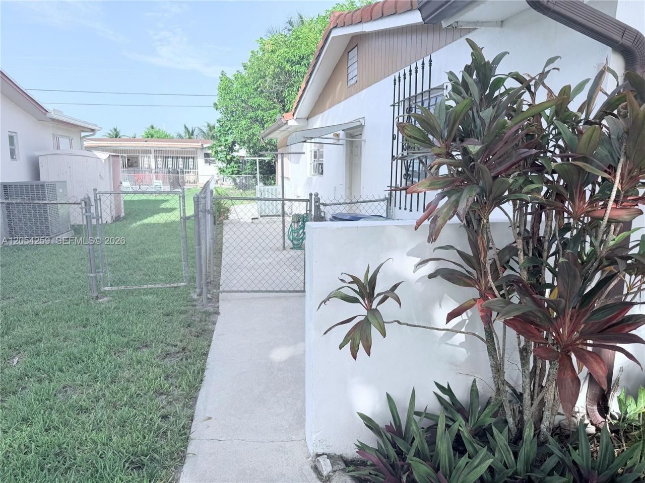 21105 NW Miami Ct , Miami Gardens, FL 33169 Photo