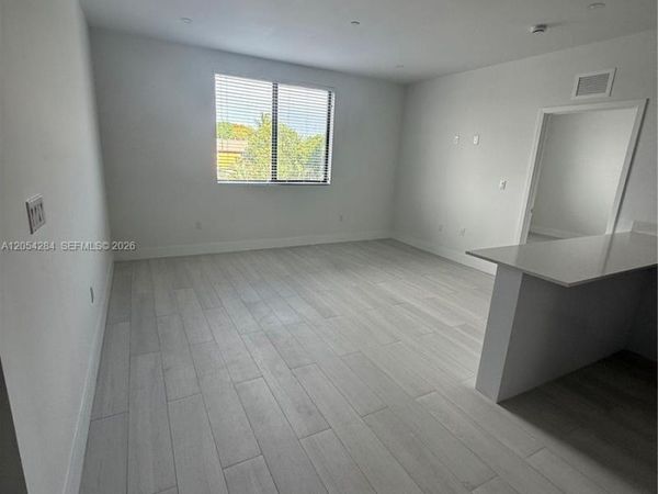 1091 E 17th St , Unit 403, Hialeah, FL 33010