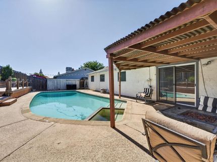 1016 Azure Ct, Roseville, CA 95678 Photo