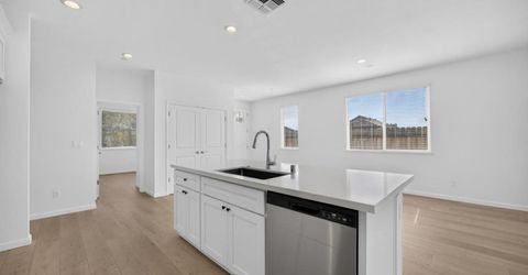 501 Fox Hunt Way, Rio Linda, CA 95673 Photo