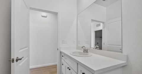 501 Fox Hunt Way, Rio Linda, CA 95673 Photo