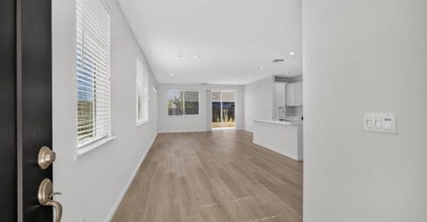 501 Fox Hunt Way, Rio Linda, CA 95673 Photo