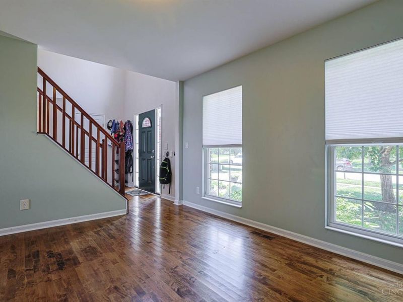 7218 Ruwes Oak Drive, Green Township, OH 45248 Photo 11
