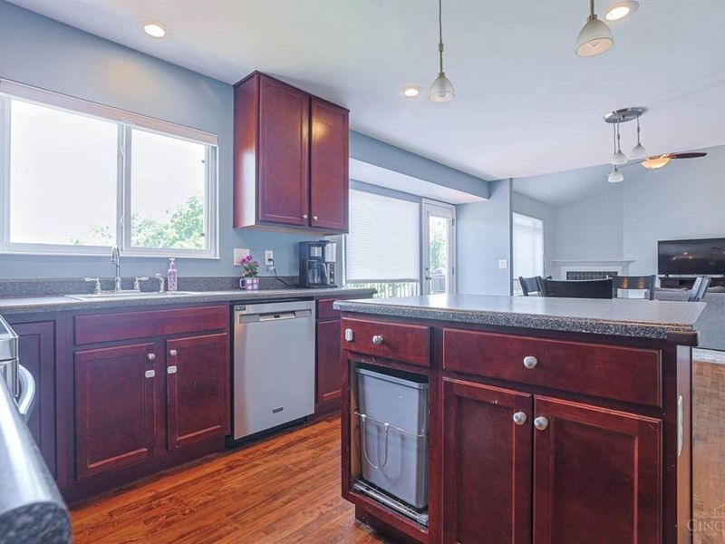 7218 Ruwes Oak Drive, Green Township, OH 45248 Photo 15