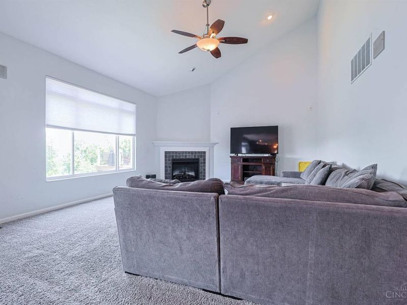 7218 Ruwes Oak Drive, Green Township, OH 45248 Photo 6