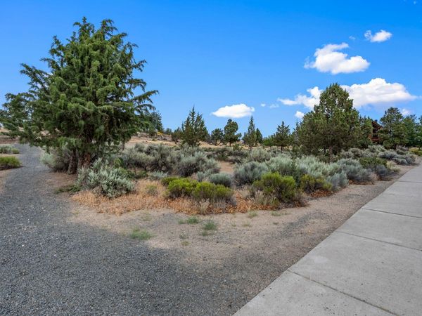 SE Yarrow Avenue, Unit Lot 58, 59, Madras, OR 97741
