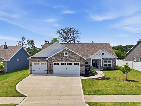 5867 Lourdais Court, Fort Wayne, IN 46818