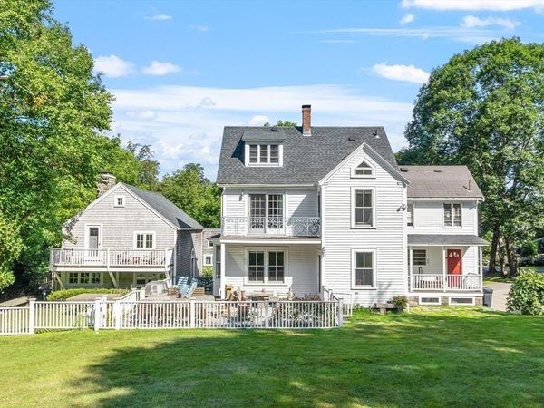 1255 Washington Street, Gloucester, MA 01930