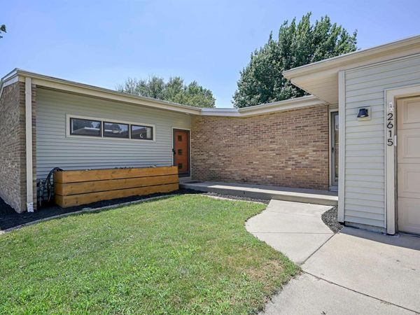 2615 S Maple Street, Sioux City, IA 51106