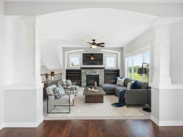 20055 Harness Avenue, Lakeville, MN 55044