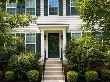 12489 PFITZNER COURT , WOODBRIDGE, VA 22192