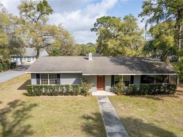 25525 COLMAR AVENUE , SORRENTO, FL 32776
