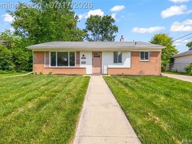 8385 Hillcrest Boulevard, Westland, MI 48185