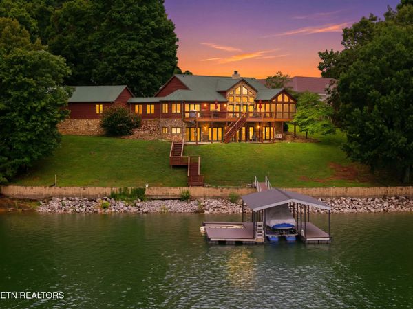 2114 Bridge View Drive, Dandridge, TN 37725