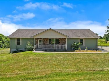 39803 K Highway, Richmond, MO 64085