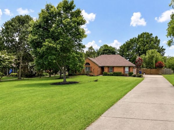 3967 Cypress Plantation Drive, Olive Branch, MS 38654
