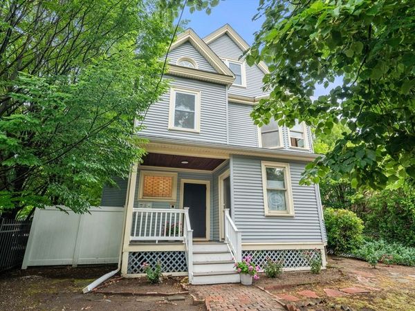 7 Russell Street, Unit 3, Cambridge, MA 02140