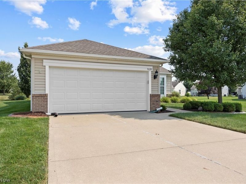 9099 Vernon Hill , North Ridgeville, OH 44039 Photo 1