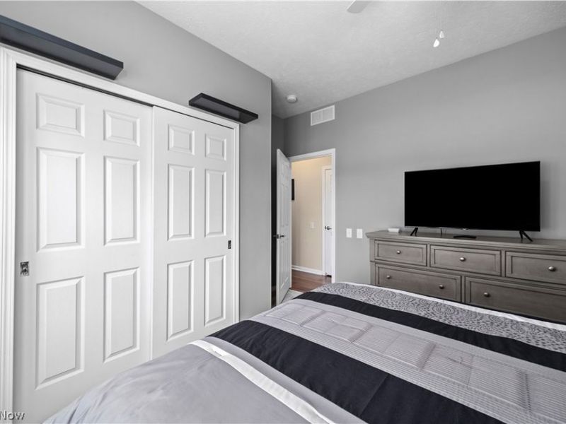 9099 Vernon Hill , North Ridgeville, OH 44039 Photo 25