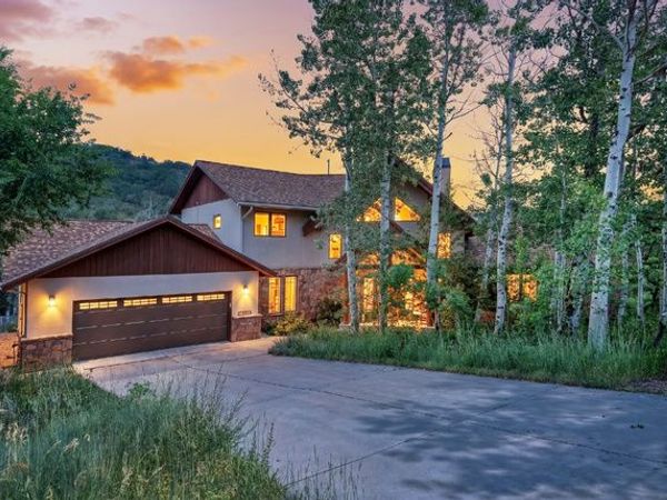 726 N DONNER HILL CIR E, Salt Lake City, UT 84108