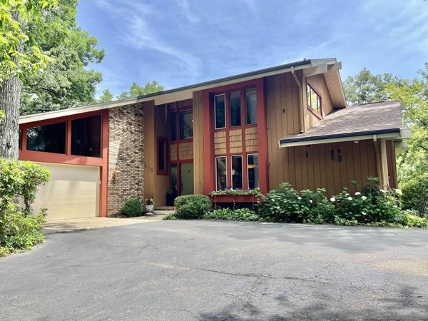 2103 W Collingswood Drive, Beloit, WI 53511