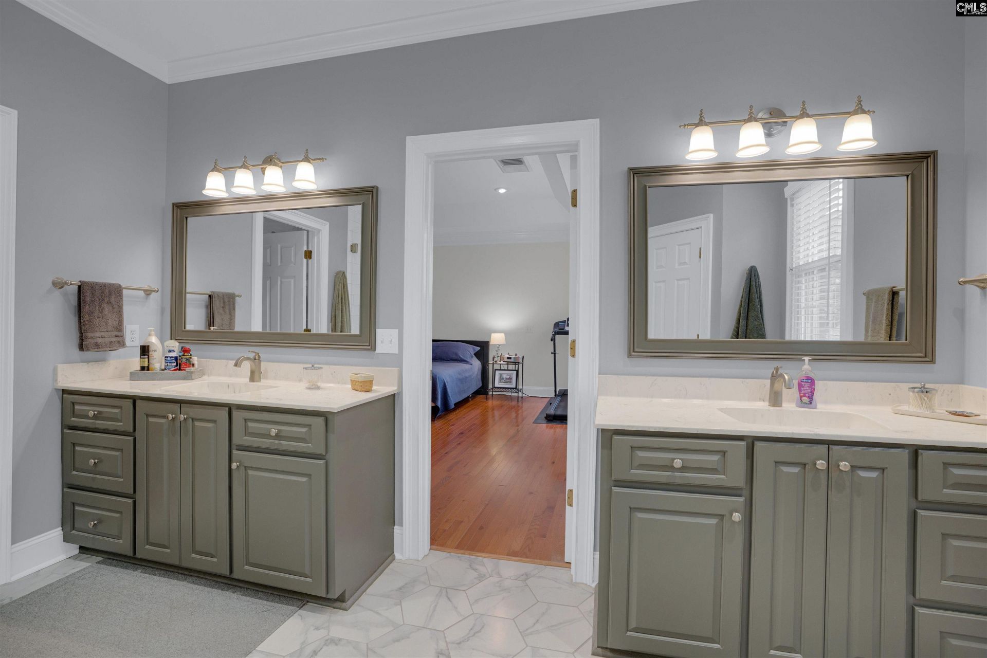 185 Alexander Circle Photo 33
