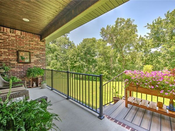 6 Burnmouth Place , Bella Vista, AR 72715