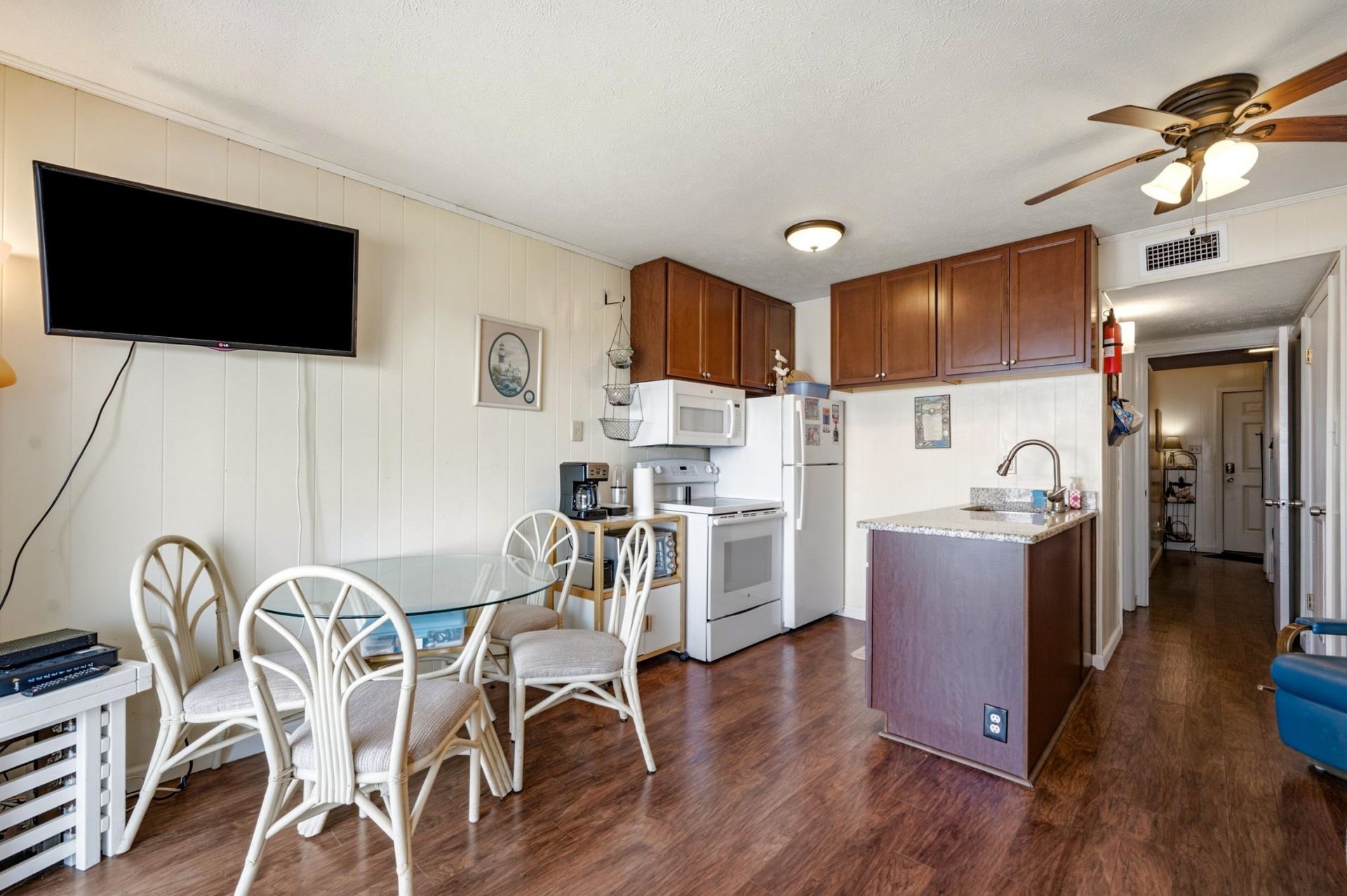 116 S Waccamaw Dr.  Photo 13