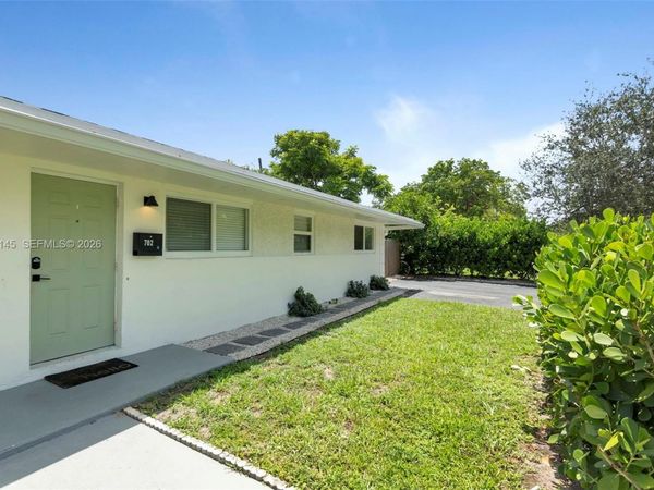 702 NW 18th St , Unit 1-2, Fort Lauderdale, FL 33311
