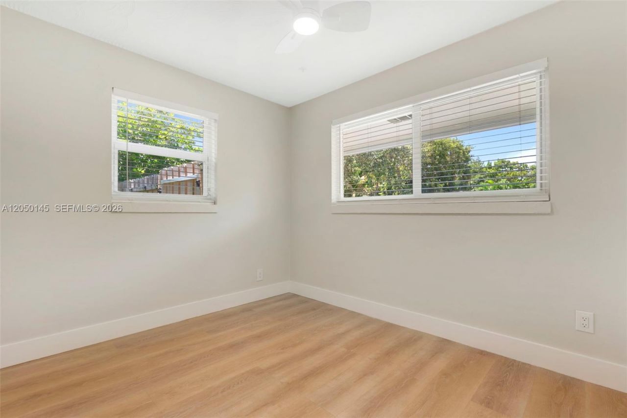 702 NW 18th St , Unit 1-2, Fort Lauderdale, FL 33311 Photo