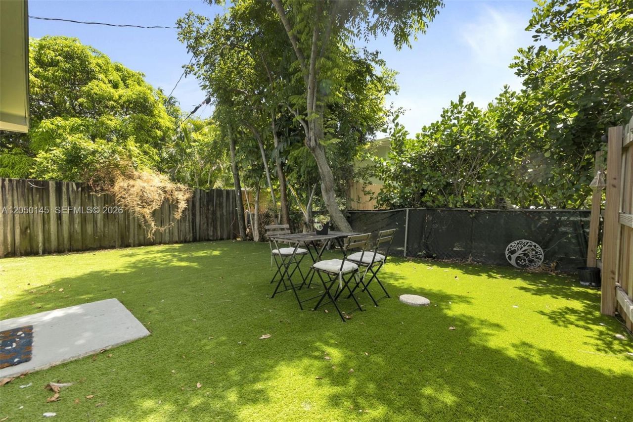 702 NW 18th St , Unit 1-2, Fort Lauderdale, FL 33311 Photo
