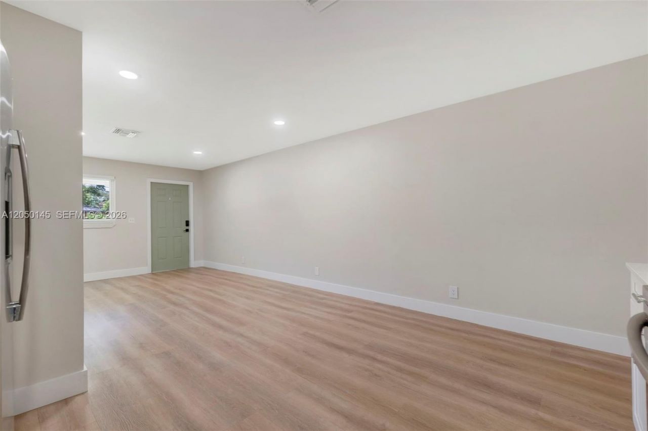 702 NW 18th St , Unit 1-2, Fort Lauderdale, FL 33311 Photo