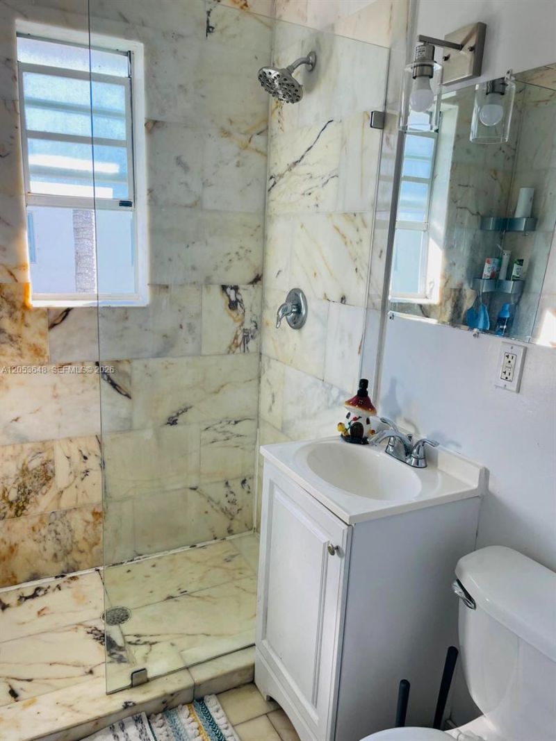1526 Pennsylvania Ave , Unit 14, Miami Beach, FL 33139 Photo