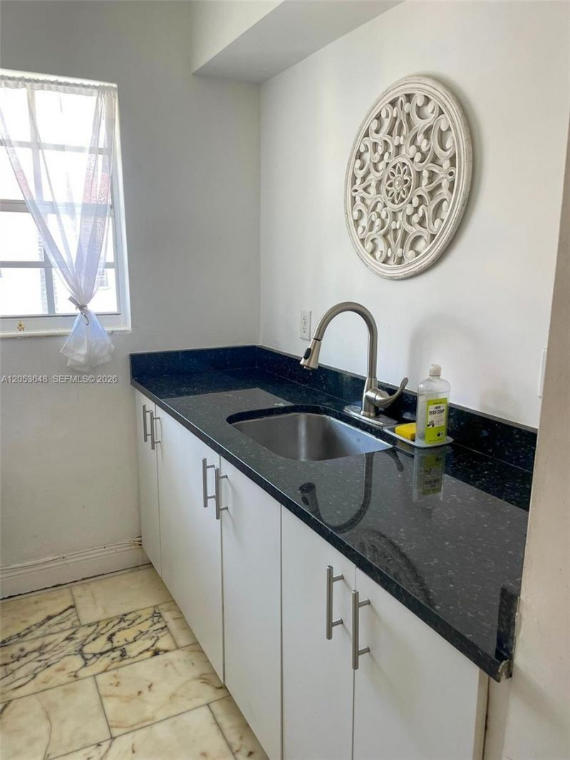 1526 Pennsylvania Ave , Unit 14, Miami Beach, FL 33139 Photo