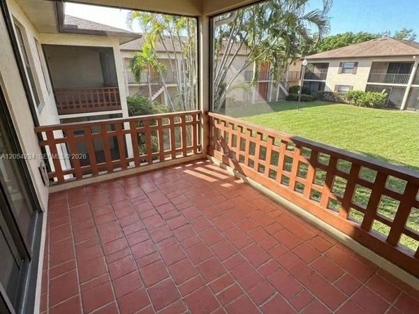 11233 SW 88th St , Unit 202-E, Miami, FL 33176