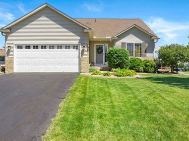 7502 Large Avenue NE, Albertville, MN 55301
